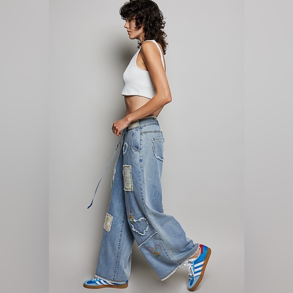 POL “ Heartthrob “ Wide Leg Jeans | Denim Blue - Picture 5 of 7